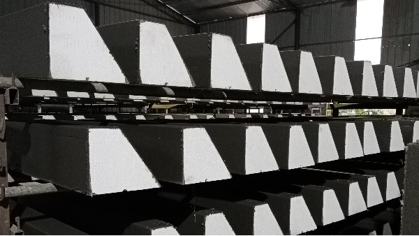 EPS裝飾線(xiàn)條的七大優(yōu)勢(shì)