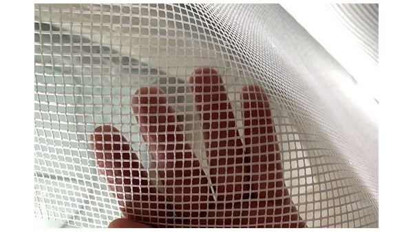 先刮膩子還是先掛網(wǎng)格布？